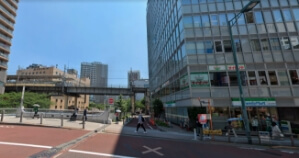 橋を渡った後