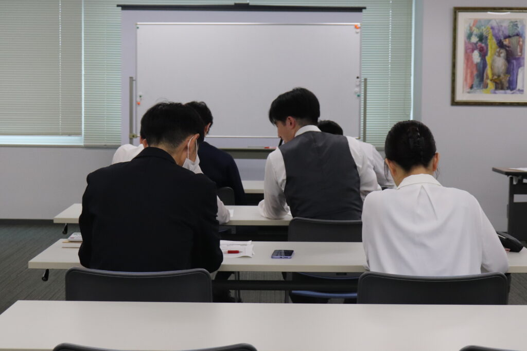 11階セミナールームで行われた、節税対策研修
